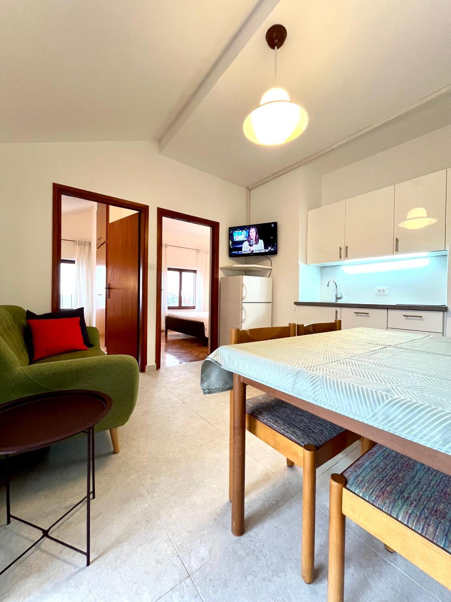 Apartments Martina พรีมอชเตน ภายนอก รูปภาพ