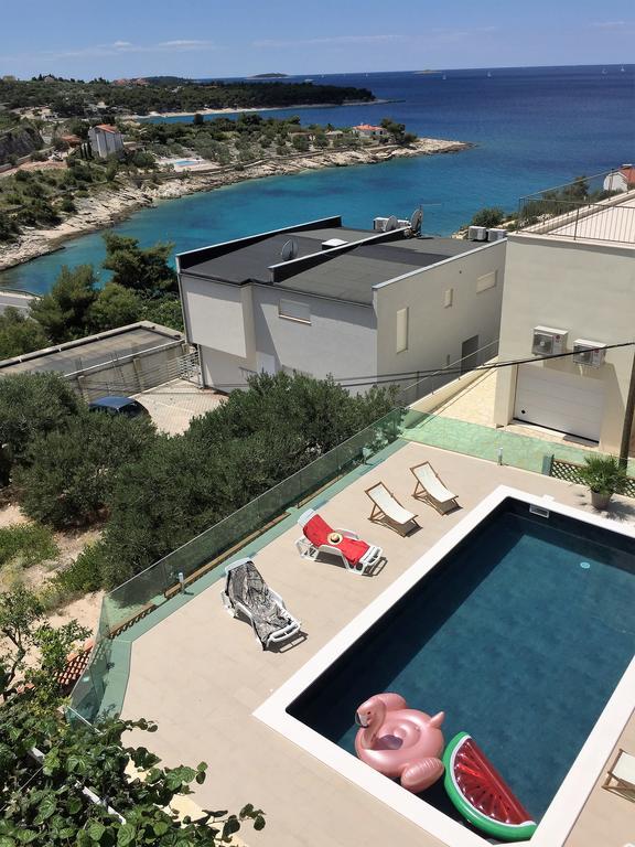 Apartments Martina พรีมอชเตน ภายนอก รูปภาพ