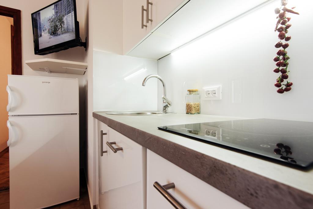 Apartments Martina พรีมอชเตน ภายนอก รูปภาพ