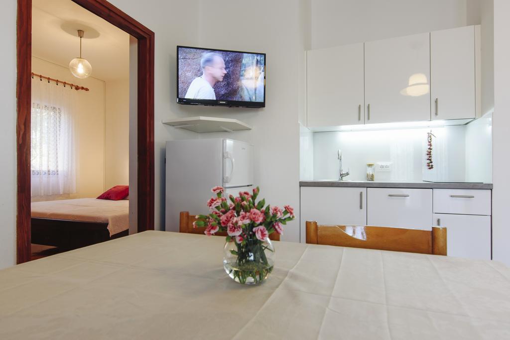 Apartments Martina พรีมอชเตน ภายนอก รูปภาพ