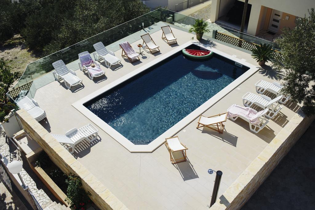 Apartments Martina พรีมอชเตน ภายนอก รูปภาพ