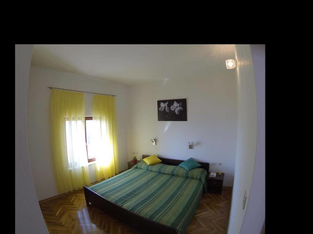 Apartments Martina พรีมอชเตน ภายนอก รูปภาพ